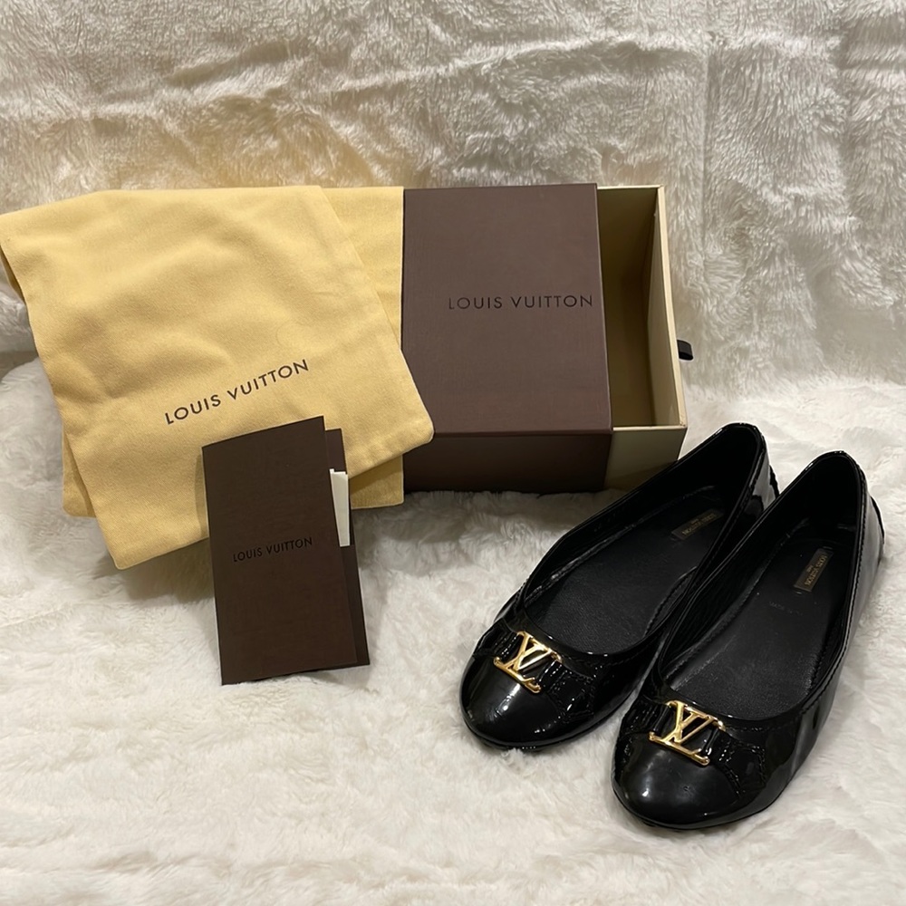 Louis Vuitton Oxford Flat - Black Patent Leather with Gold LV - Euro 40